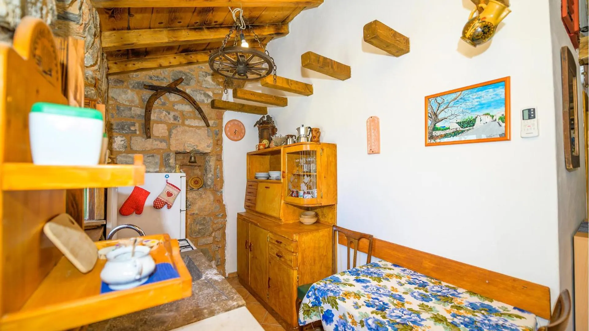 Holiday home Cozy Home In Poljica With Kitchen Poljice Croatia