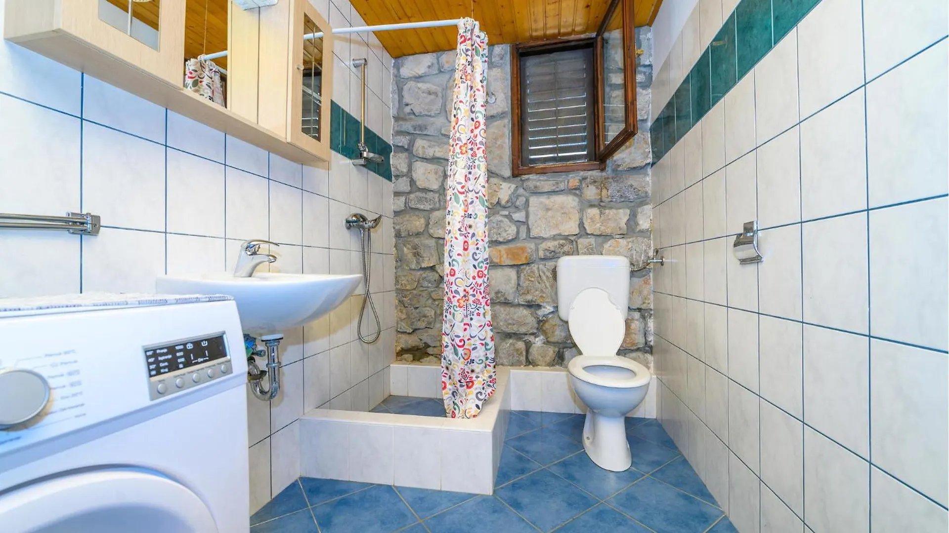 Holiday home Cozy Home In Poljica With Kitchen Poljice